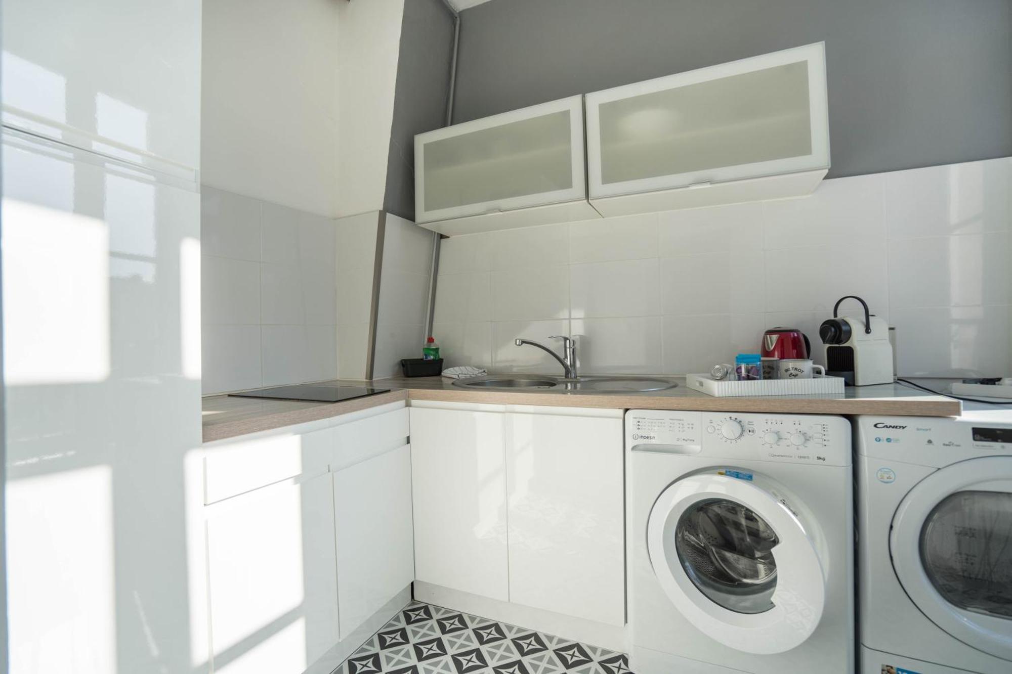 רואן Charming City Center Flat מראה חיצוני תמונה