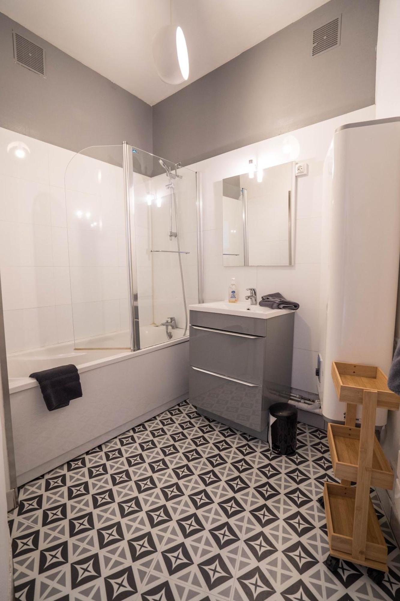 רואן Charming City Center Flat מראה חיצוני תמונה